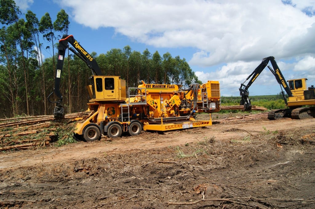 CBI 604 flail debarker