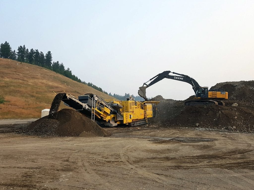 Keestrack R6 track mounted mobile impact crusher