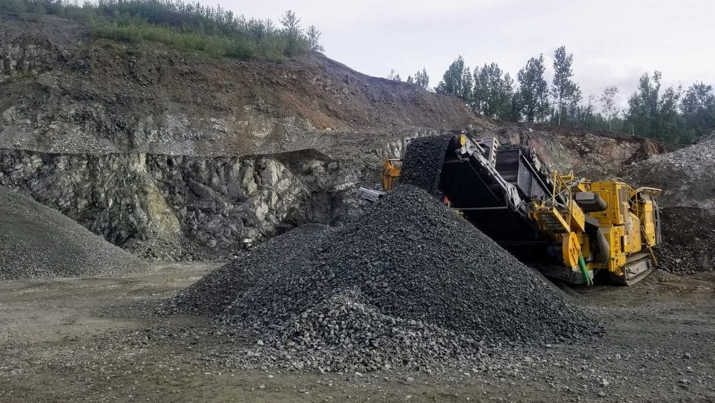 Keestrack R6 track mounted mobile impact crusher