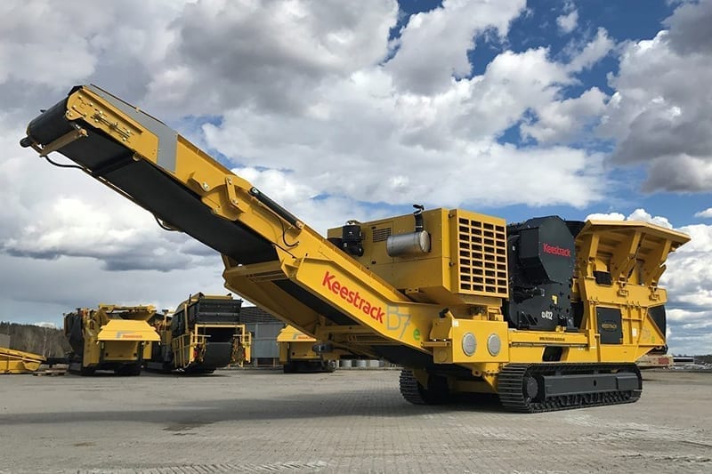 Keestrack B7 tracked jaw crusher