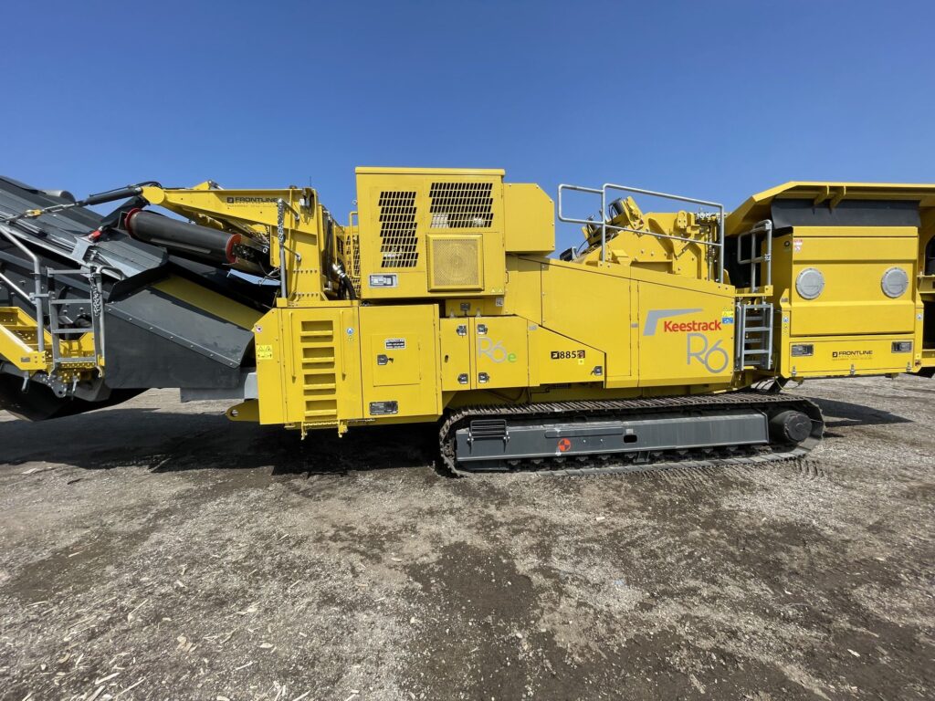 Keestrack R6 impact crusher.