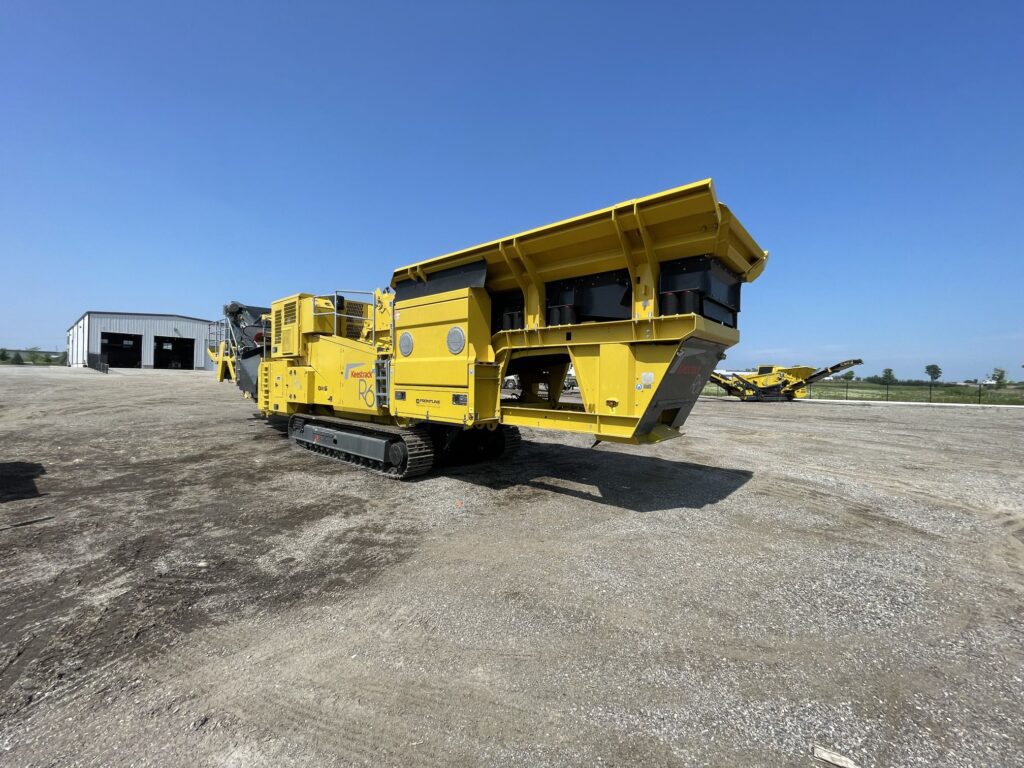 Keestrack R6 impact crusher.
