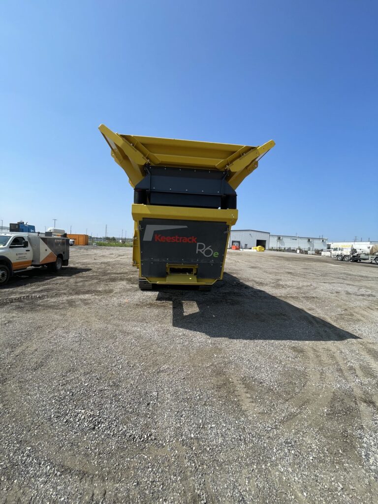 Keestrack R6 impact crusher.