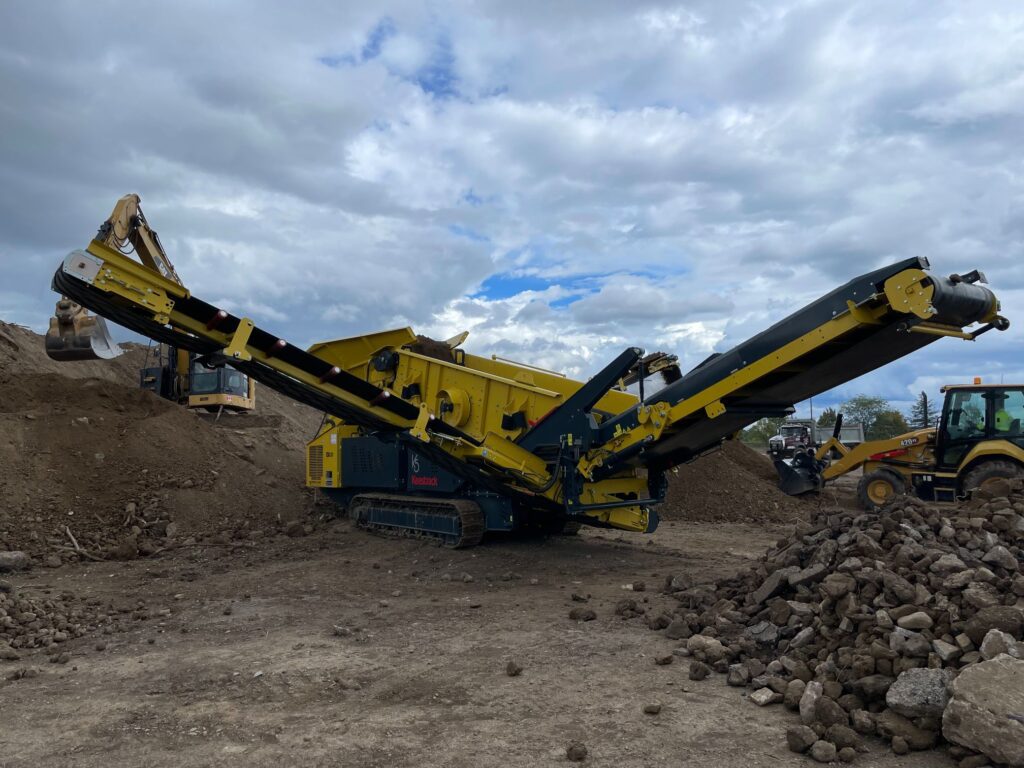 Keestrack K5 scalping screening plant.