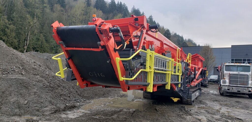 Sandvik QA411 screen plant.