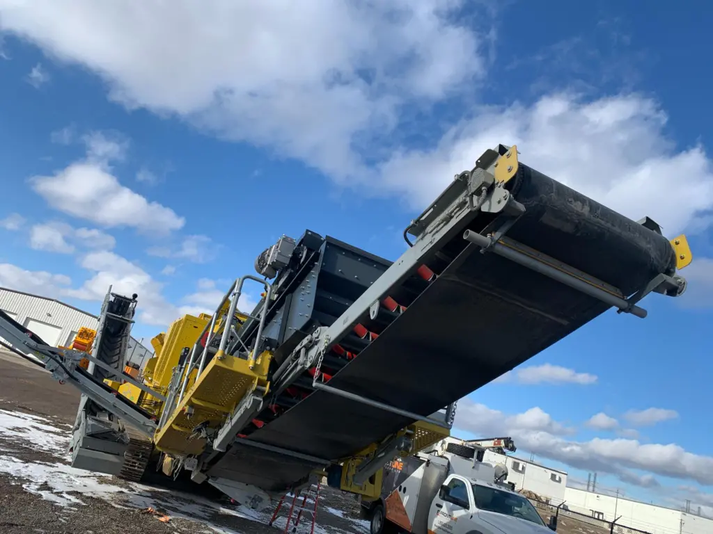 Keestrack mobile impact crusher.