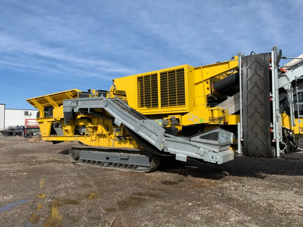 Keestrack mobile impact crusher.