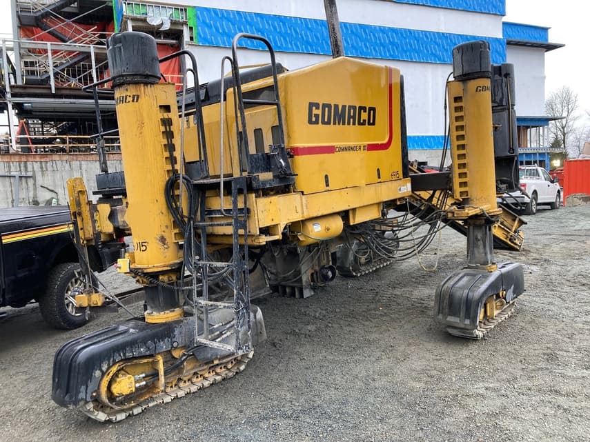 GOMACO Commander III