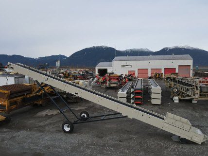 KPI/JCI stacking conveyor.