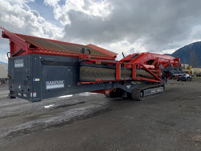 2022 Sandvik QA441 Doublescreen