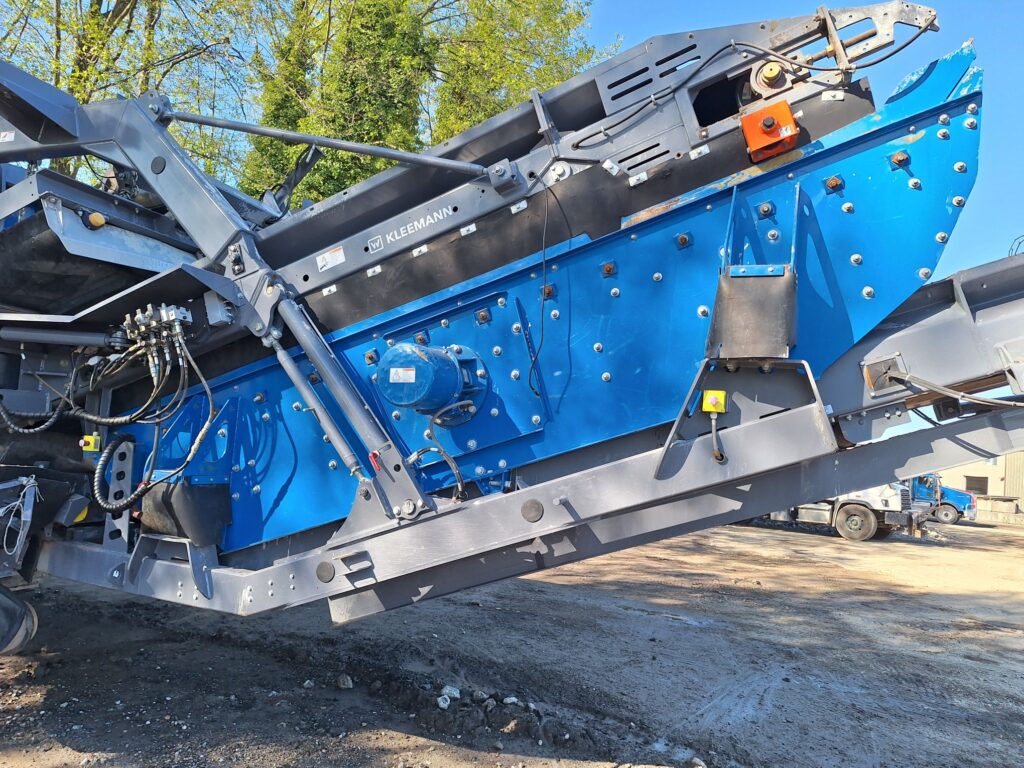Kleemann MR 130i EVO2 impact crusher.