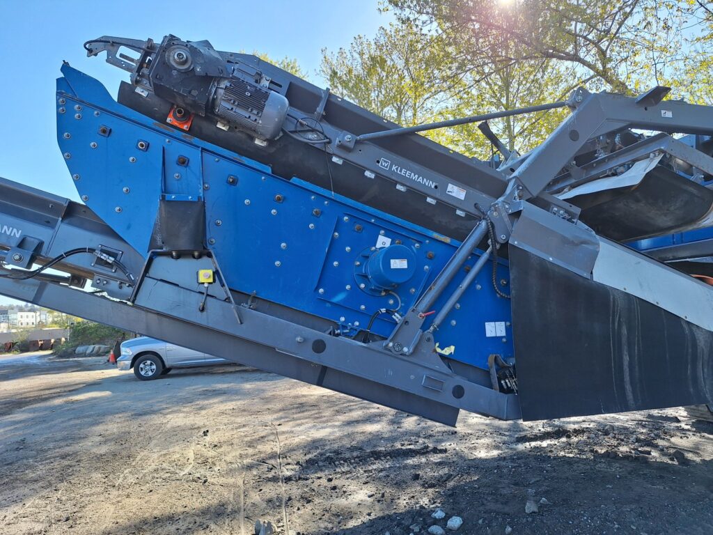 Kleemann MR 130i EVO2 impact crusher.