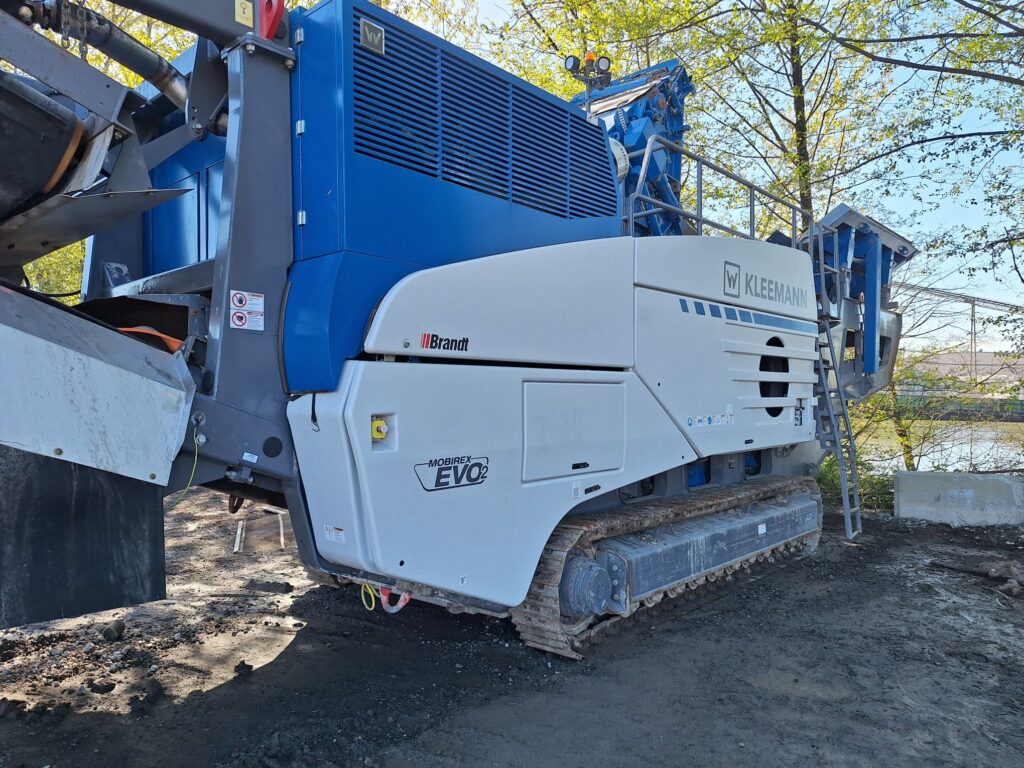 Kleemann MR 130i EVO2 impact crusher.
