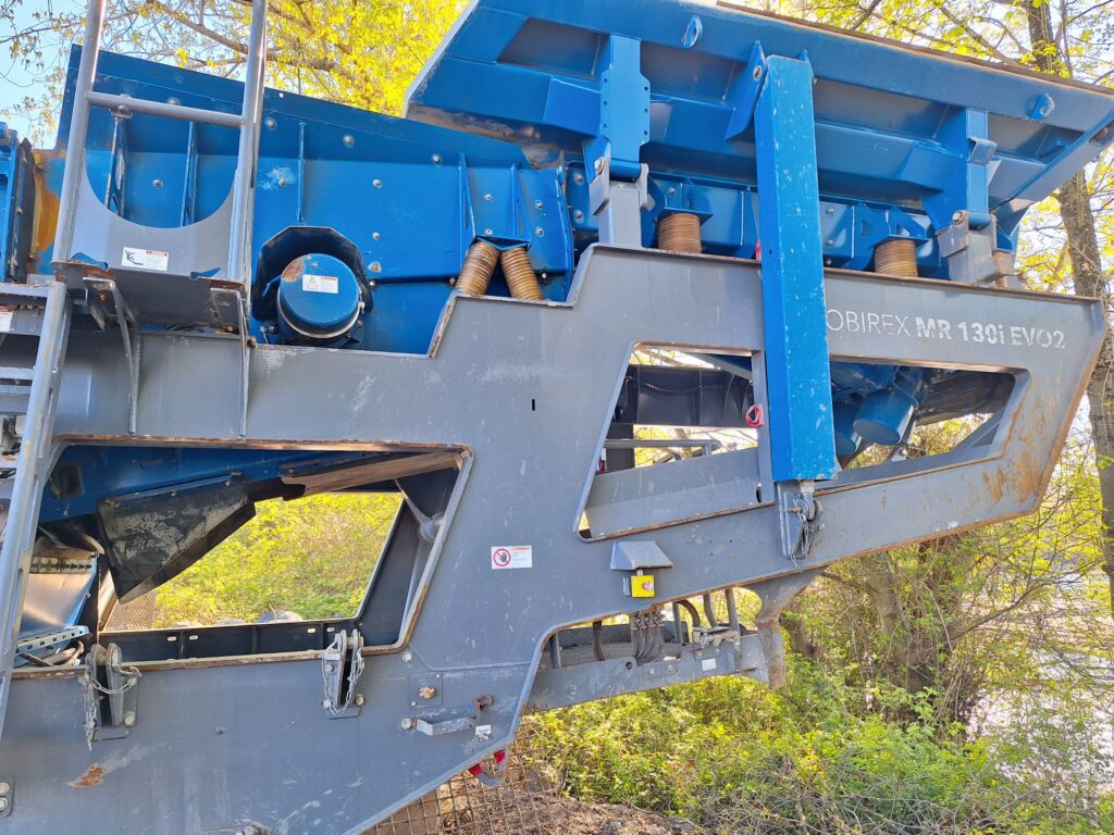 Kleemann MR 130i EVO2 impact crusher.