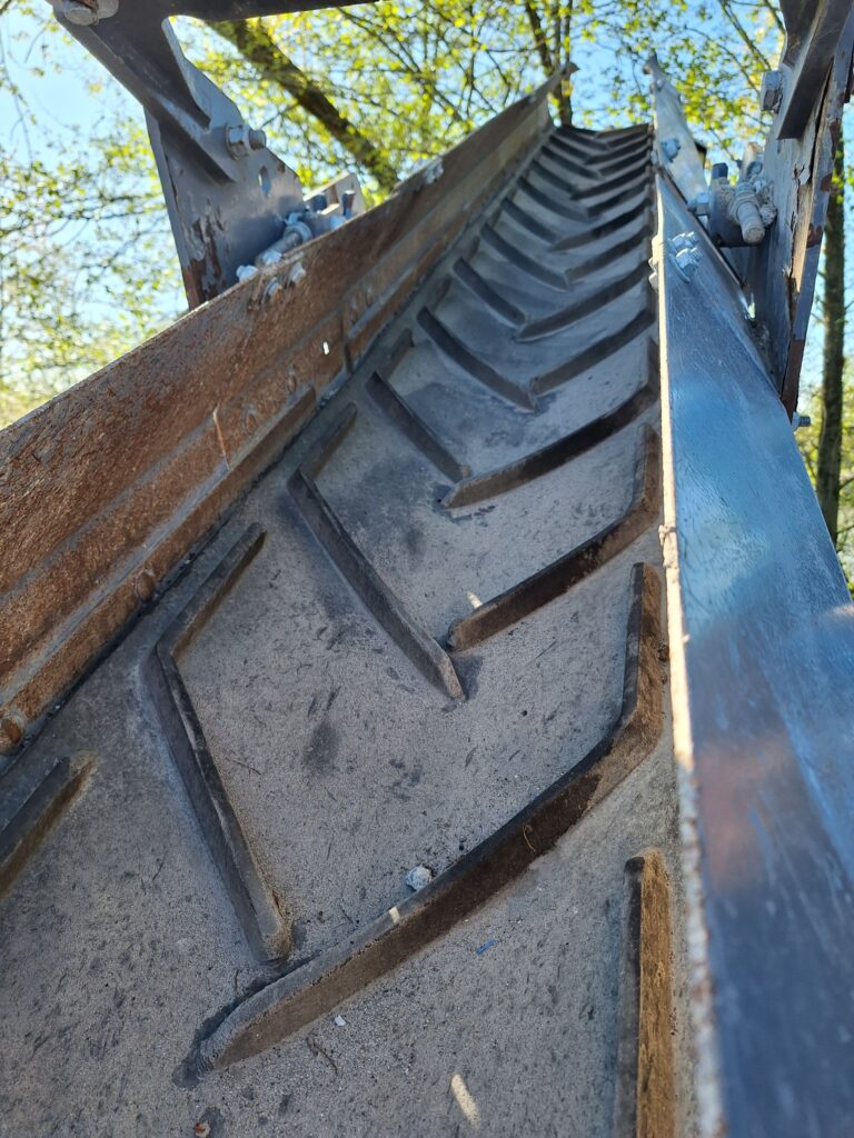 Kleemann MR 130i EVO2 impact crusher.